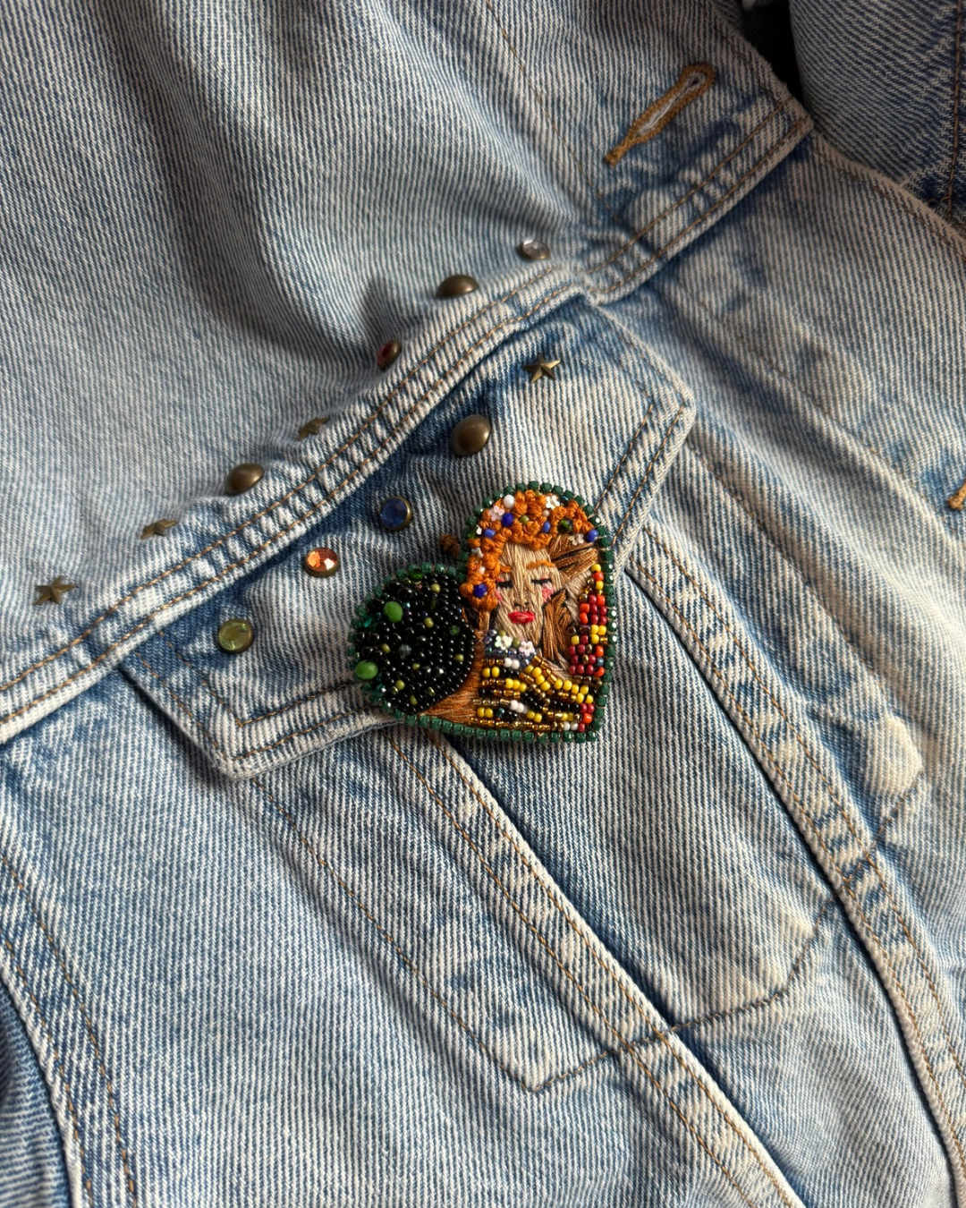 The Kiss - Unicornio Design